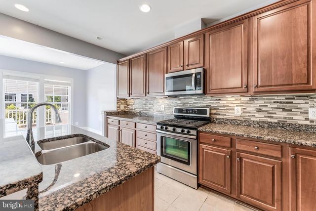 43583 WHITE CAP TER, Chantilly, VA 20152