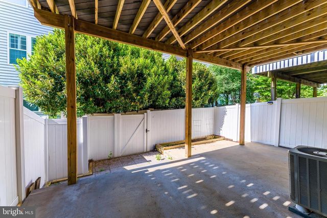 43583 WHITE CAP TER, Chantilly, VA 20152