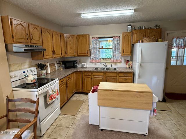 11 Third Avenue, Warrensburg, NY 12885
