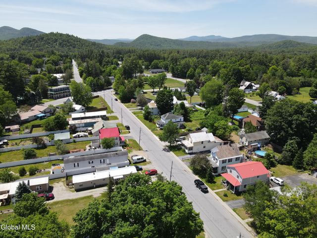 11 Third Avenue, Warrensburg, NY 12885