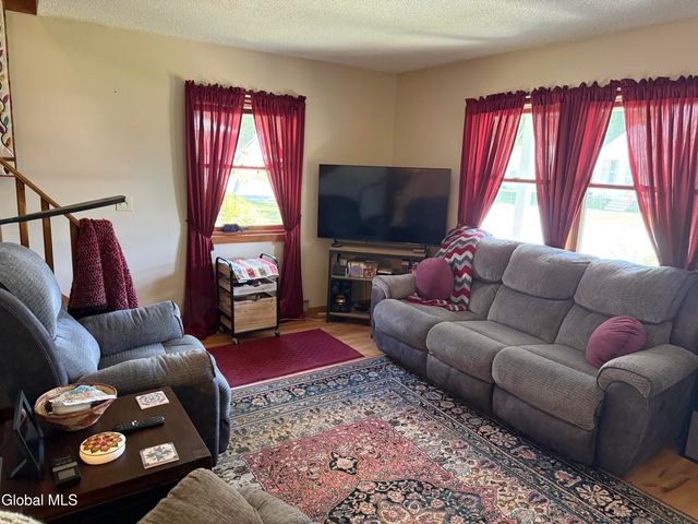 11 Third Avenue, Warrensburg, NY 12885