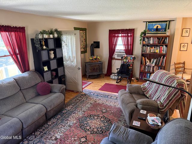 11 Third Avenue, Warrensburg, NY 12885