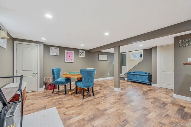 414 Myrtle Avenue, West Islip, NY 11795