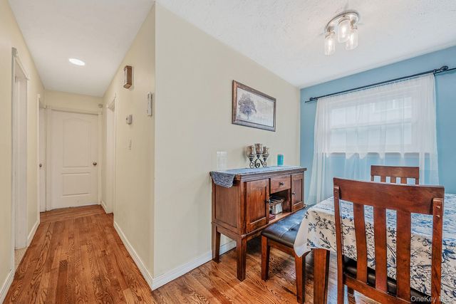 414 Myrtle Avenue, West Islip, NY 11795