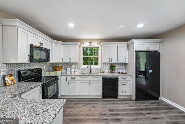 1036 Pepper Circle NW, Acworth, GA 30101