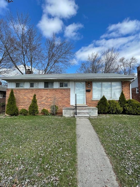 1173 Featherstone Road, Pontiac, MI 48342