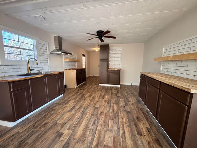 5861 Luckeys Bridge Road, Dearing, GA 30808