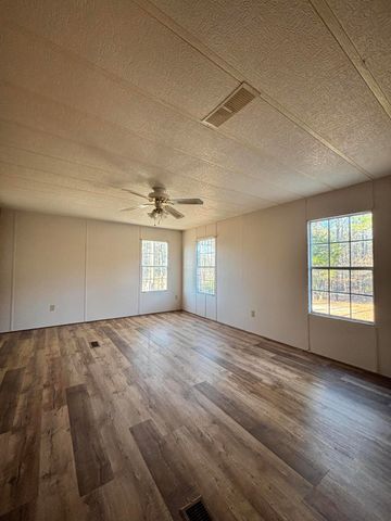 5861 Luckeys Bridge Road, Dearing, GA 30808