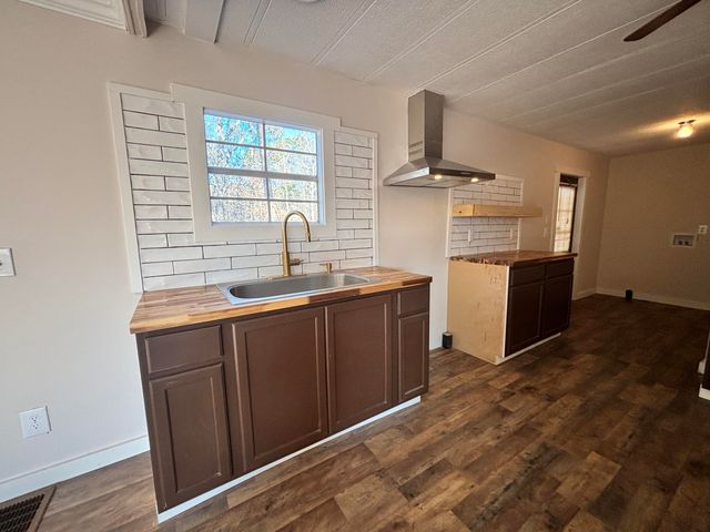 5861 Luckeys Bridge Road, Dearing, GA 30808