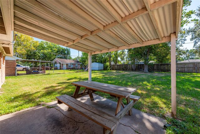 10914 Keese Drive, Houston, TX 77089