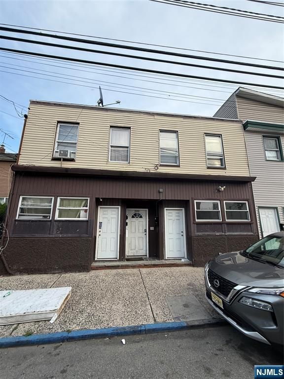 390 Totowa Avenue, Paterson, NJ 07502