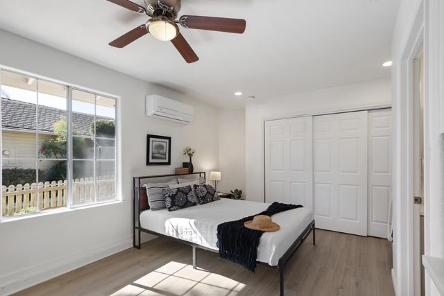 4406 Sunrise Ct, Davis, CA 95618