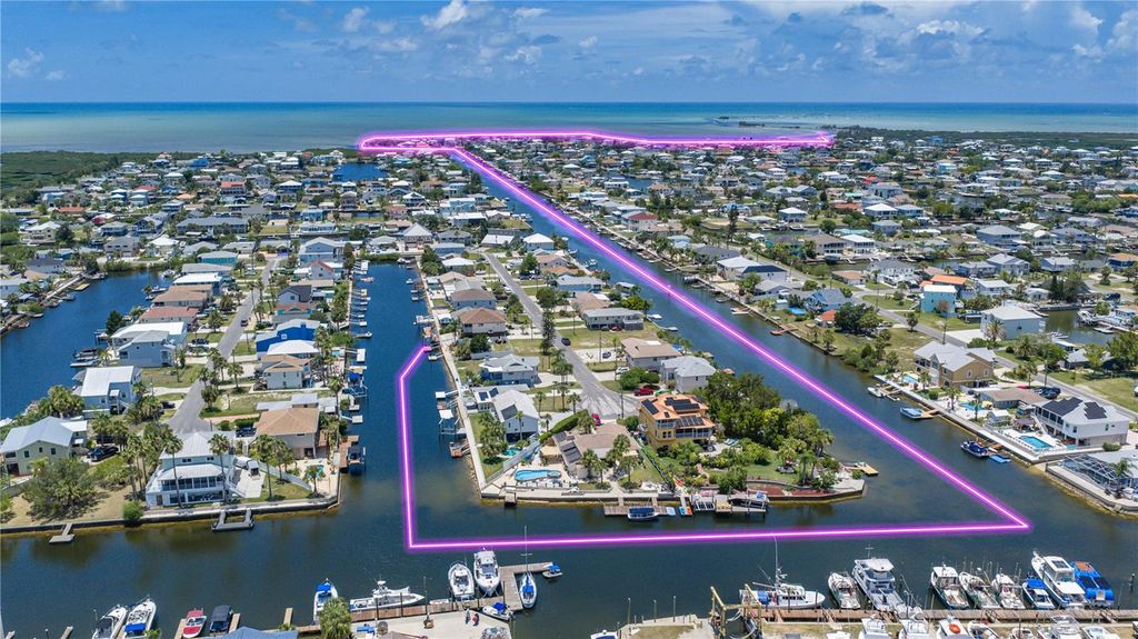 Image 4 of property listing at 4270 CARLOS COURT, Hernando Beach, FL 34607