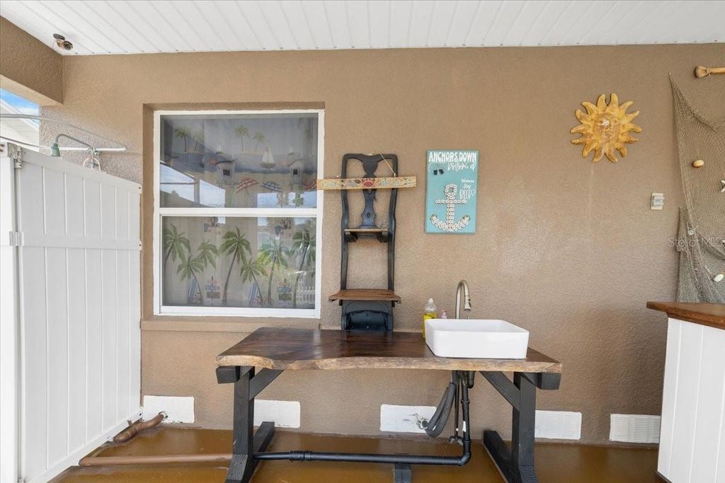 Image 38 of property listing at 4270 CARLOS COURT, Hernando Beach, FL 34607