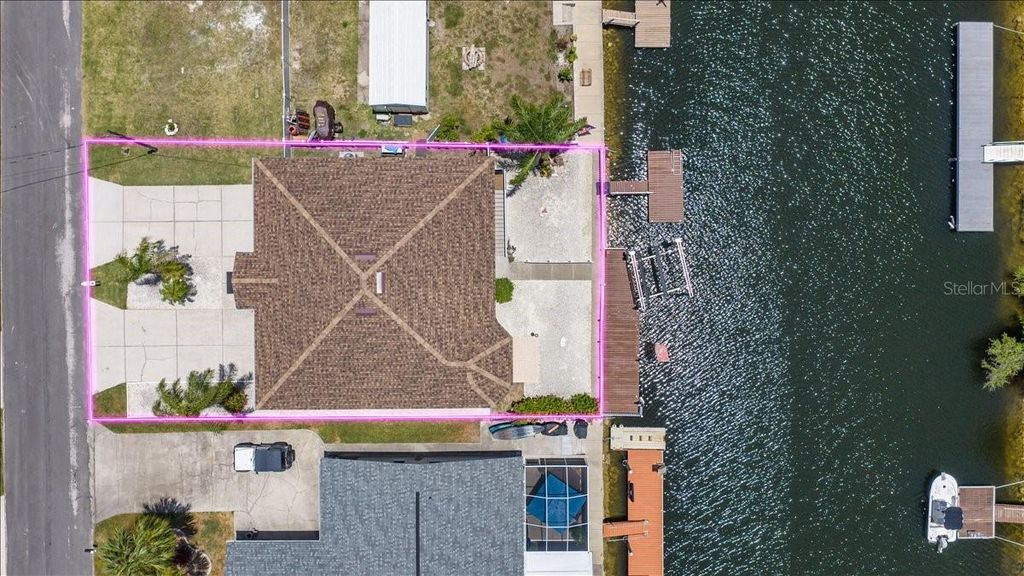 Image 5 of property listing at 4270 CARLOS COURT, Hernando Beach, FL 34607