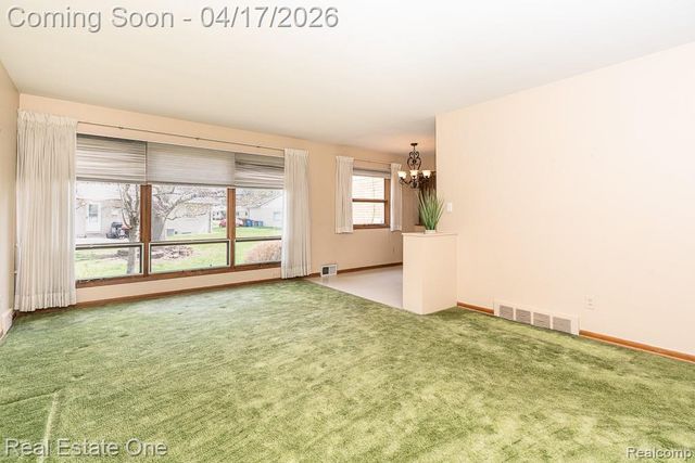 25822 Acacia Street, Southfield, MI 48033