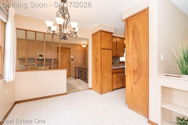 25822 Acacia Street, Southfield, MI 48033