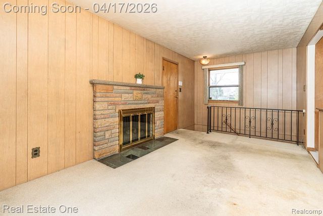 25822 Acacia Street, Southfield, MI 48033