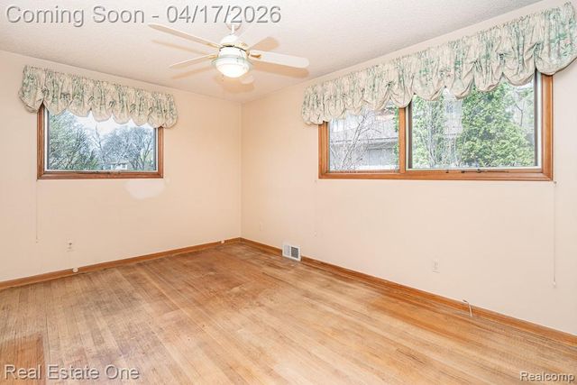 25822 Acacia Street, Southfield, MI 48033