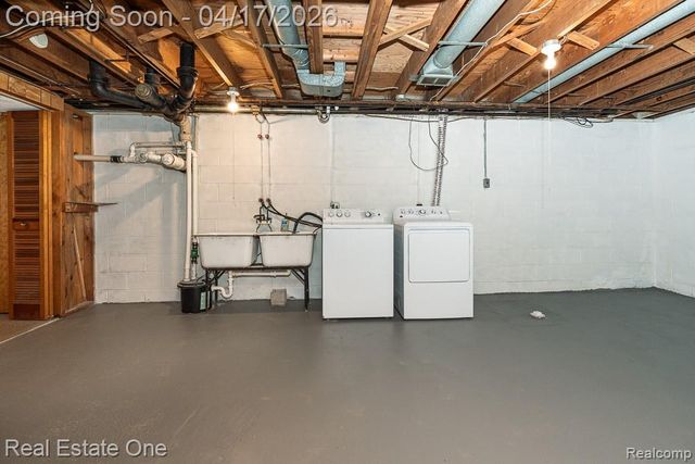 25822 Acacia Street, Southfield, MI 48033