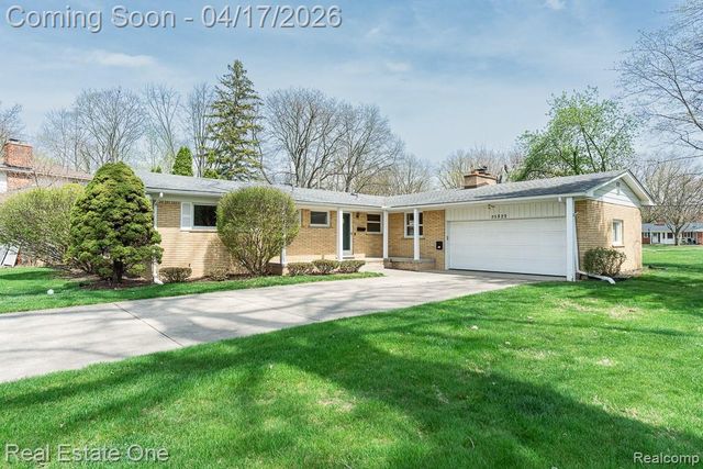 25822 Acacia Street, Southfield, MI 48033