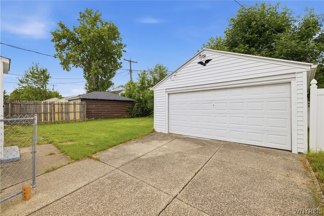46 Pickford Avenue, Tonawanda, NY 14223