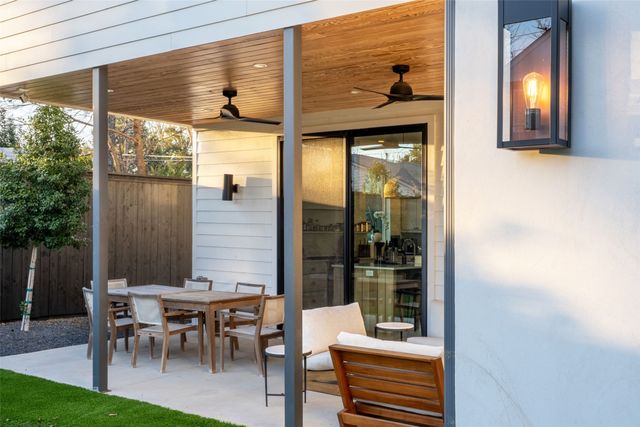 6437 Trammel Drive, Dallas, TX 75214