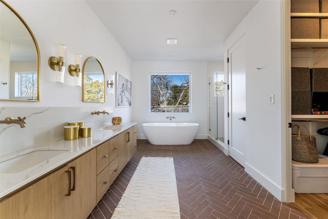 6437 Trammel Drive, Dallas, TX 75214