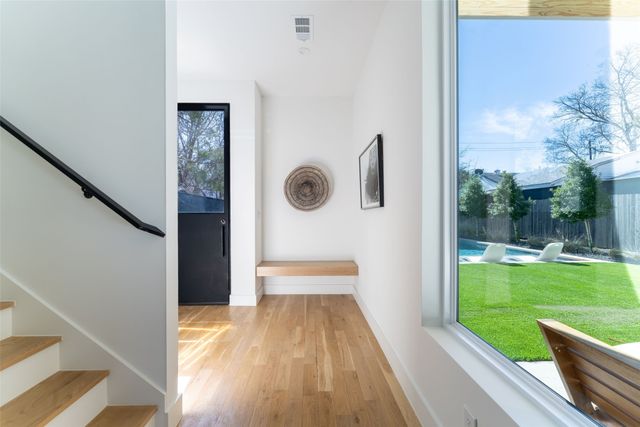 6437 Trammel Drive, Dallas, TX 75214