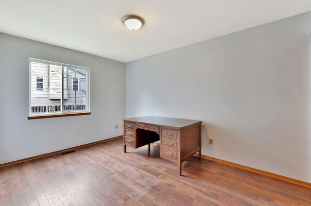 1625 N Robin Cir, Wichita, KS 67212