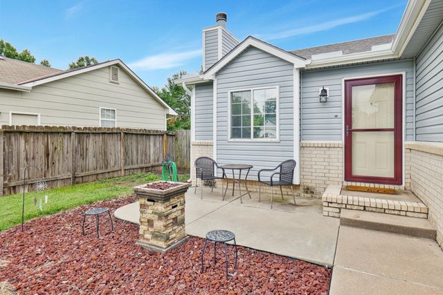 1625 N Robin Cir, Wichita, KS 67212