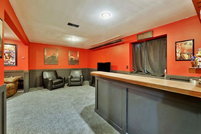 1625 N Robin Cir, Wichita, KS 67212