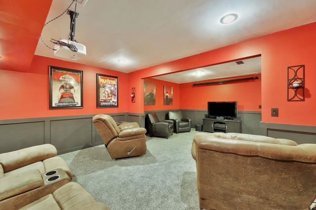 1625 N Robin Cir, Wichita, KS 67212