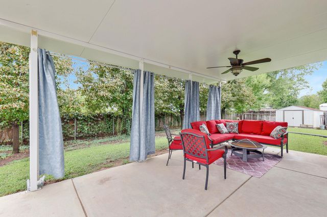 1625 N Robin Cir, Wichita, KS 67212