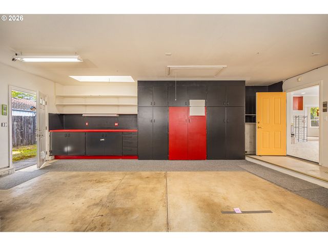 1565 SANTA ROSA St, Eugene, OR 97401