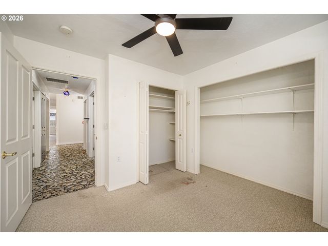 1565 SANTA ROSA St, Eugene, OR 97401