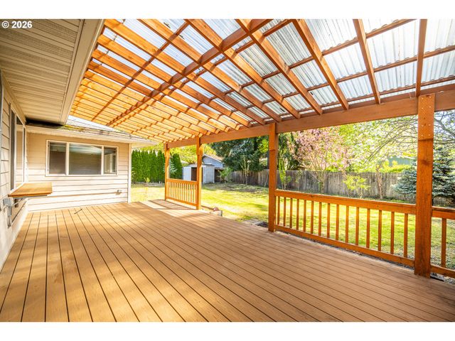 1565 SANTA ROSA St, Eugene, OR 97401