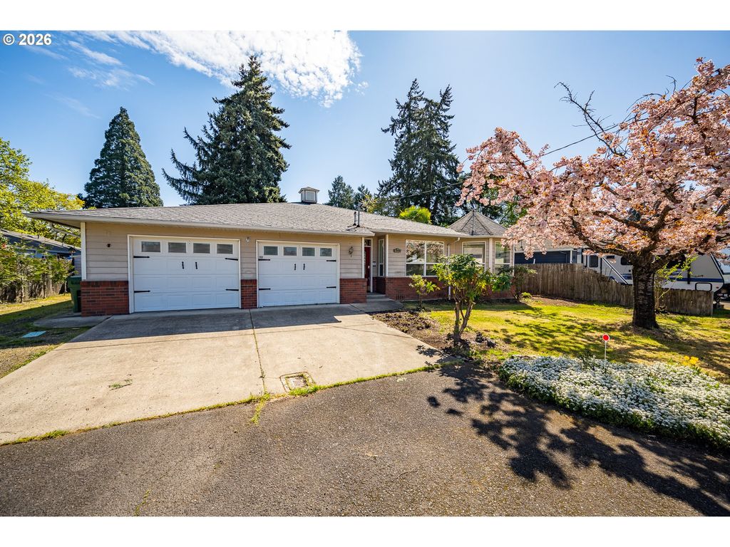 1565 SANTA ROSA St, Eugene, OR 97401