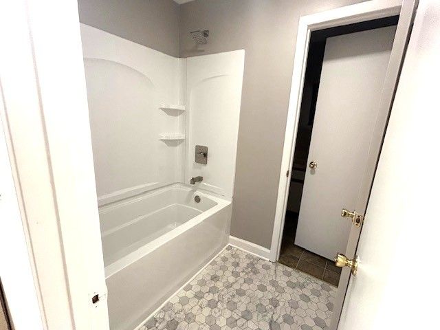 5163 Hunters Point Ln, Hermitage, TN 37076