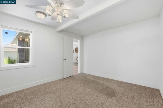 2082 Overhill Rd, Concord, CA 94520