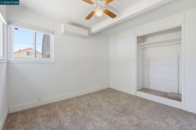 2082 Overhill Rd, Concord, CA 94520