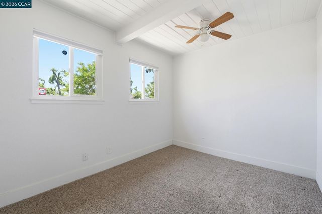 2082 Overhill Rd, Concord, CA 94520
