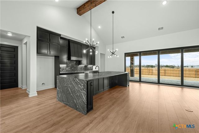 6831 Lacey Oak Drive, Salado, TX 76571