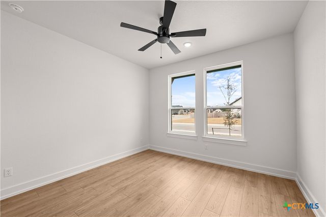 6831 Lacey Oak Drive, Salado, TX 76571