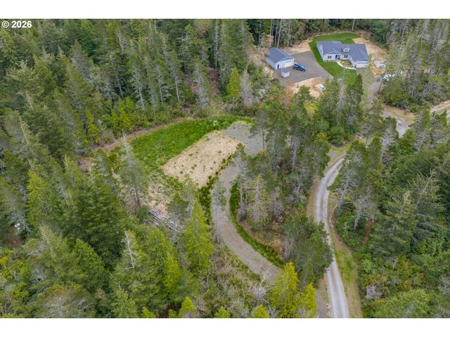 58821 CHANTERELLE Dr, Bandon, OR 97411