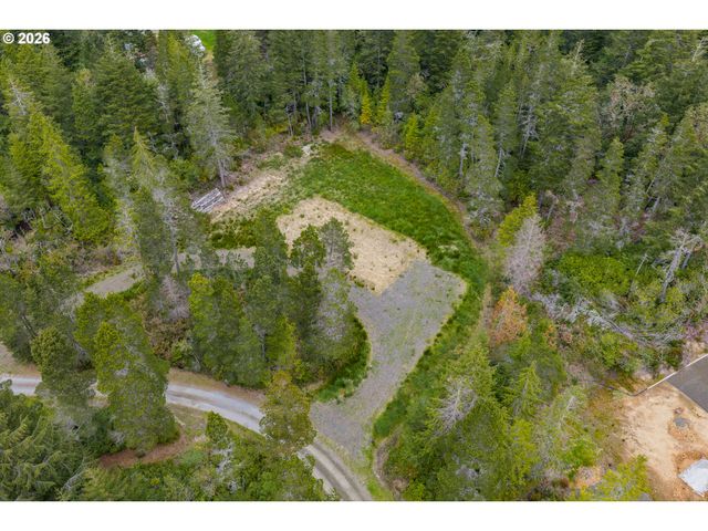 58821 CHANTERELLE Dr, Bandon, OR 97411