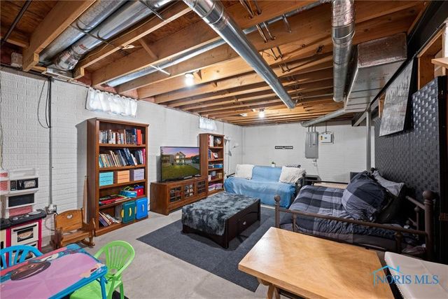 1809 Clay Avenue, Toledo, OH 43608