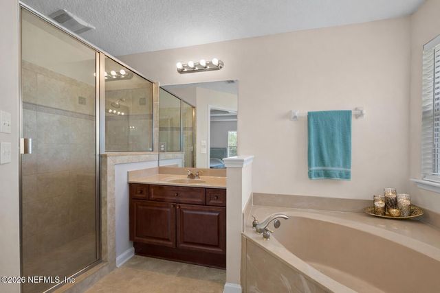 4182 VICTORIA LAKES Drive W, Jacksonville, FL 32226