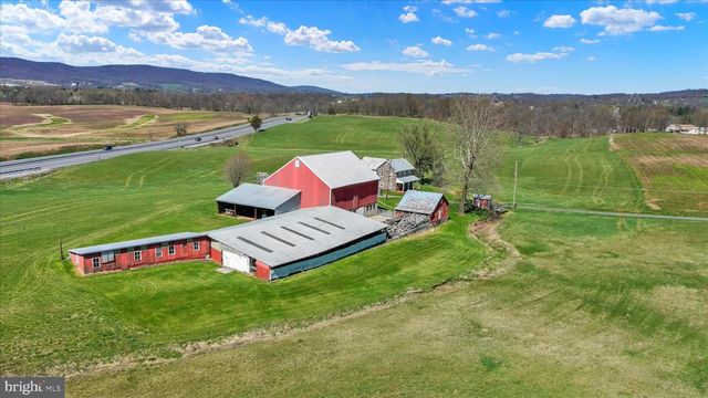 612 CAPITOL HILL RD, Dillsburg, PA 17019