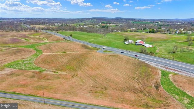 612 CAPITOL HILL RD, Dillsburg, PA 17019